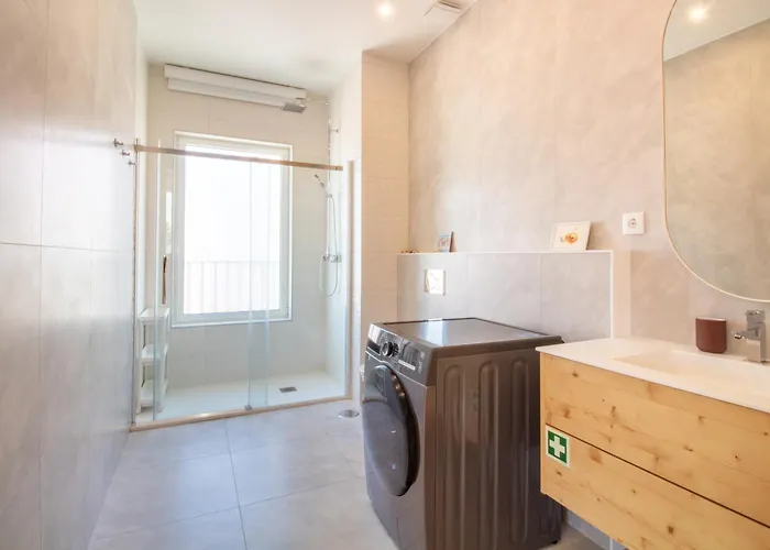 Morro Flat W Terrace By Lovelystay