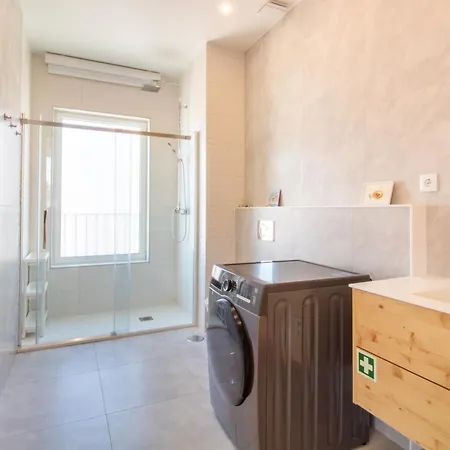 Morro Flat W Terrace By Lovelystay